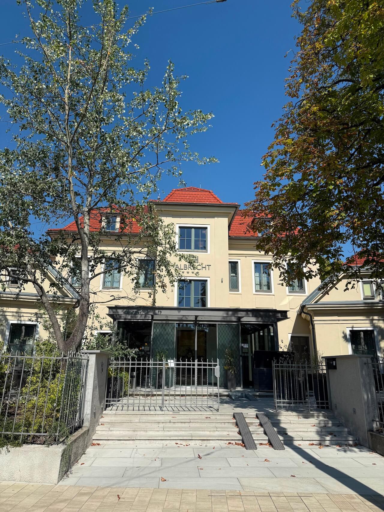 Hotel Albrecht on Mudroňova Street